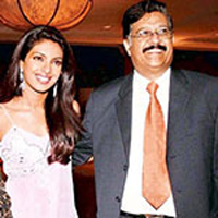 Priyanka Chopra Cried To Her Father When She Was Replaced By An Actor