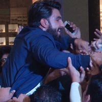 Ranveer Singh Jumps Into Crowd To Meet Fans